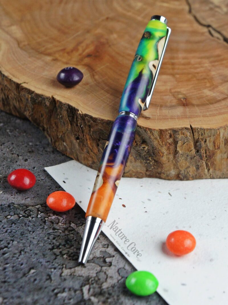Skittles, koloro długopis, długopis z drewna, drewniany długopis, tęczowy długopis