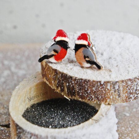 Kolczyki z drewna gile w czapce, świąteczne kolczyki sztyfty
